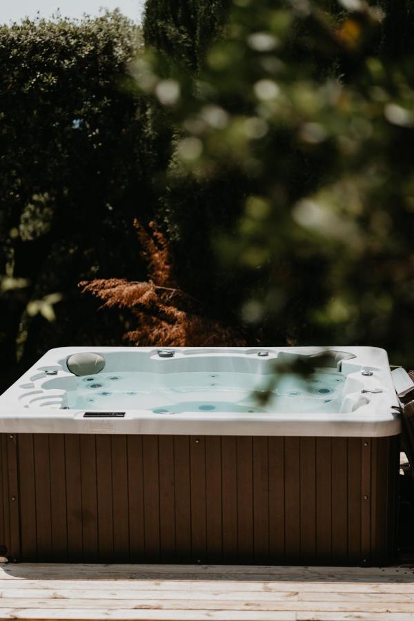 ル・ボーセ Le Cigalon Bed & Breakfast エクステリア 写真