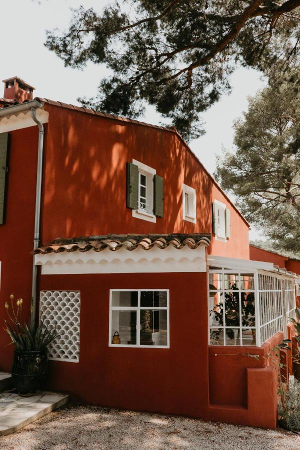 ル・ボーセ Le Cigalon Bed & Breakfast エクステリア 写真